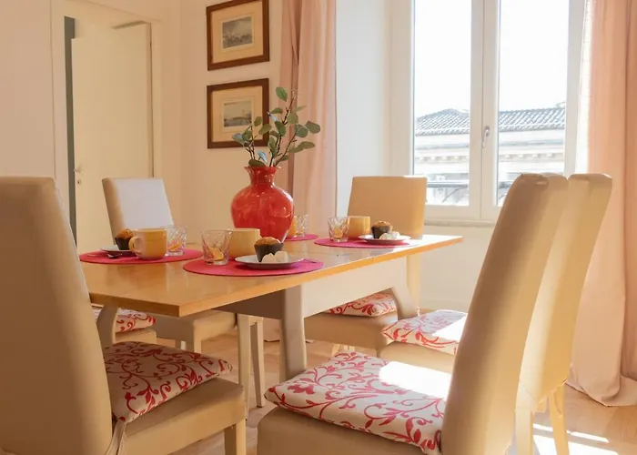 The Best Rent - Bright Apartment Near Isola Tiberina